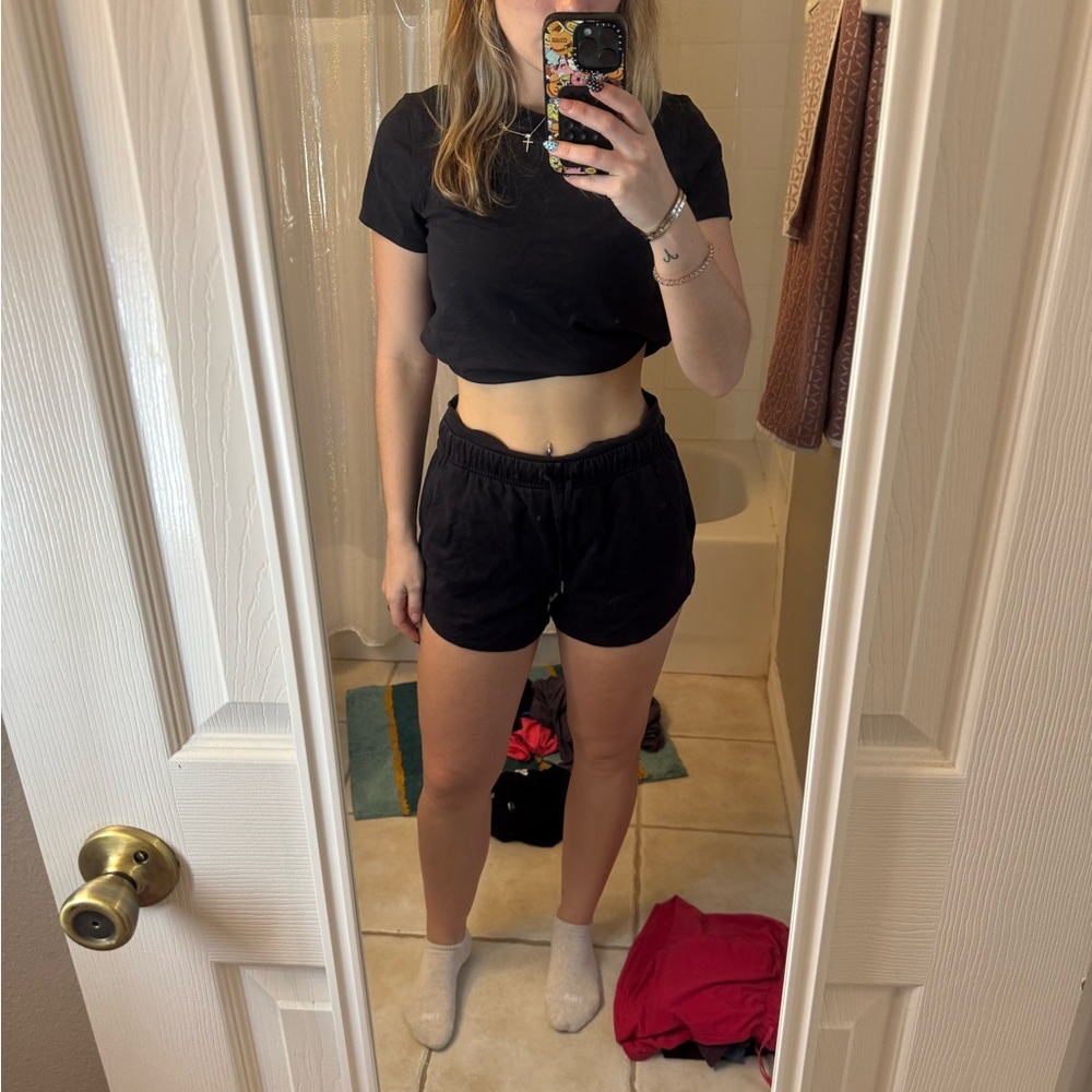 Lululemon Inner Glow Black Short